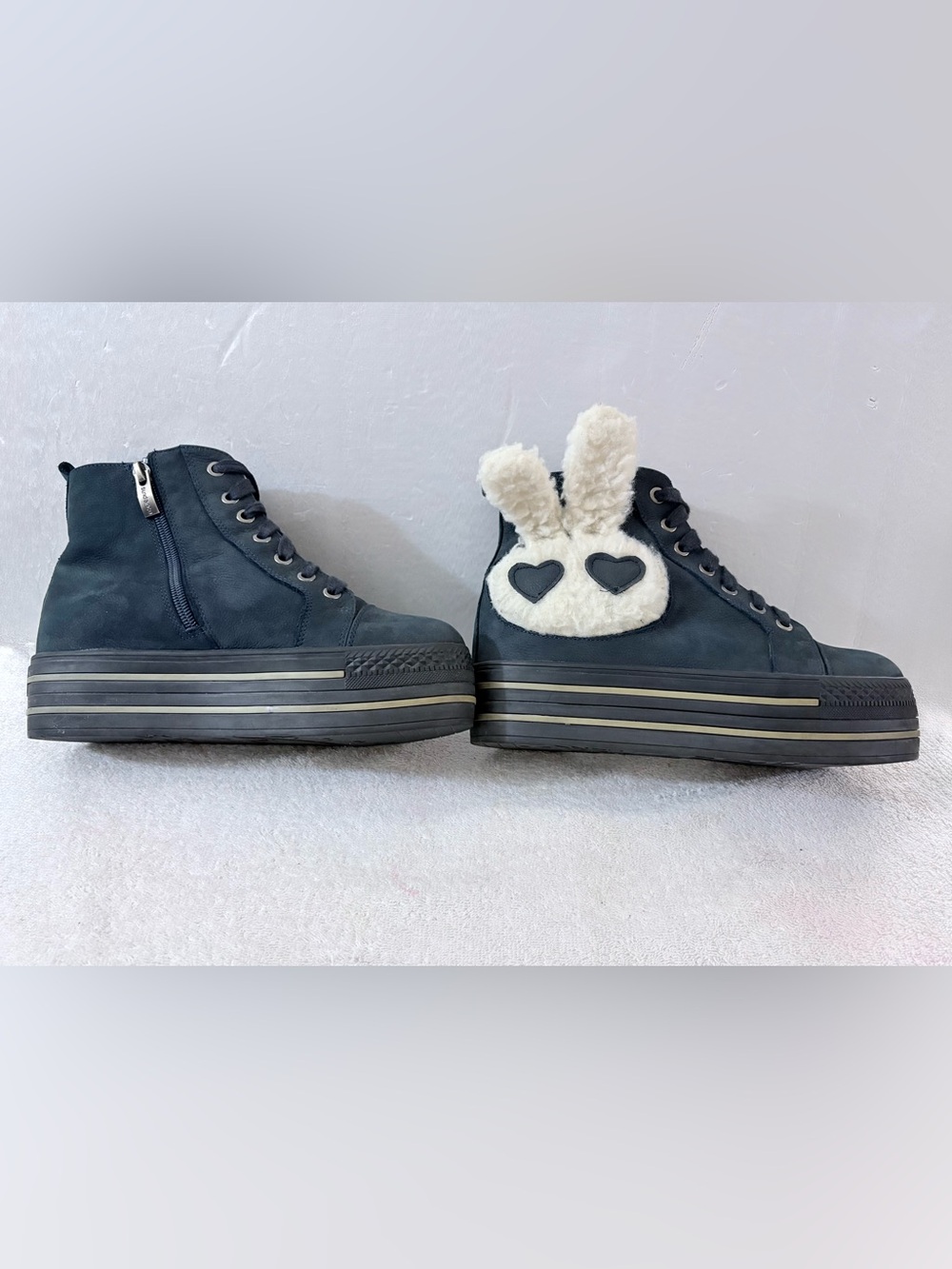 SUNDANCE Black Suede Platform High-Top Sneakers with Heart & Bunny Plush Sz 6